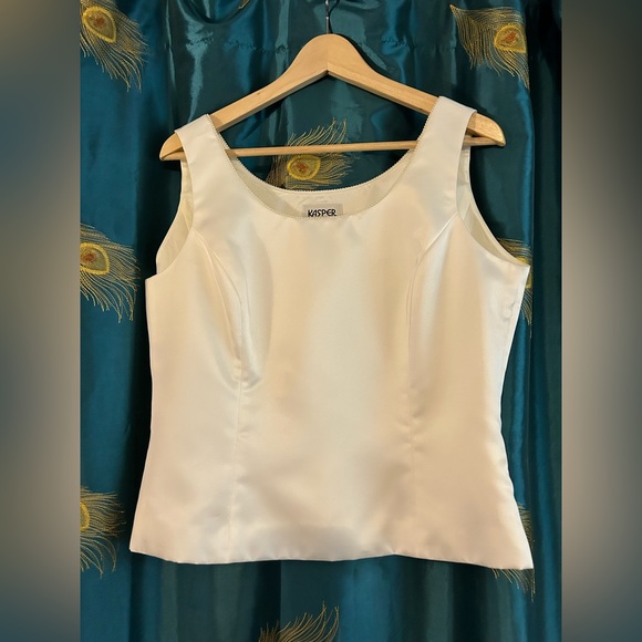 Melanie Lynn Kasper 2 piece tank and blazer - Picture 7 of 10